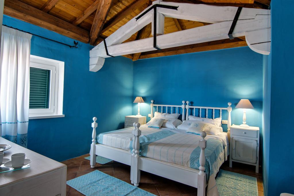 Domus Corallia-Luxury Rooms Порто Ротондо Екстериор снимка