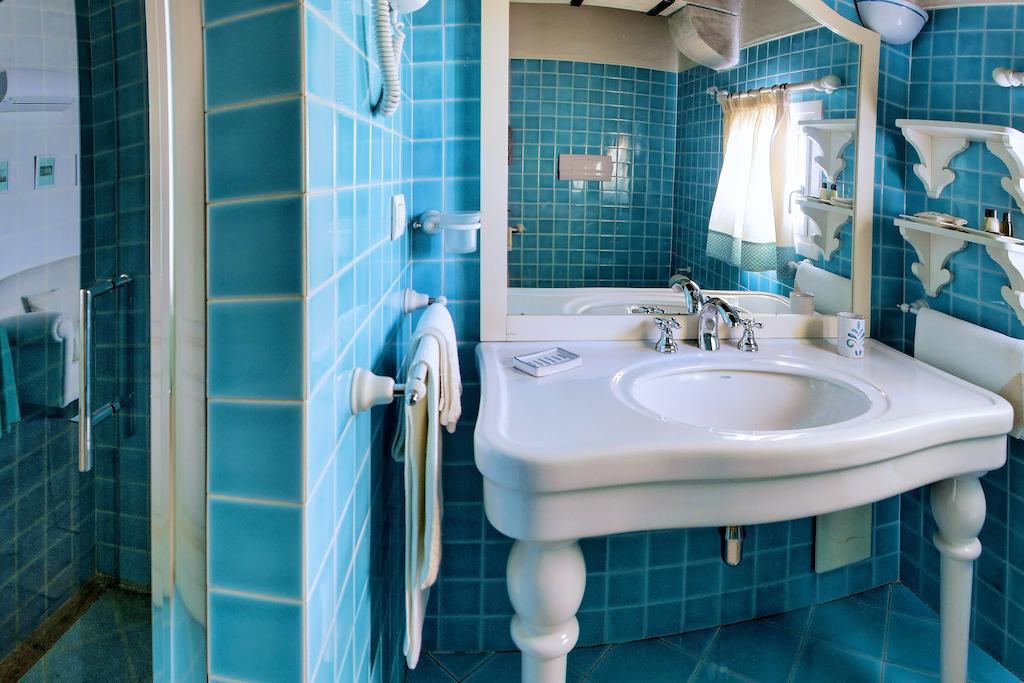Domus Corallia-Luxury Rooms Порто Ротондо Екстериор снимка